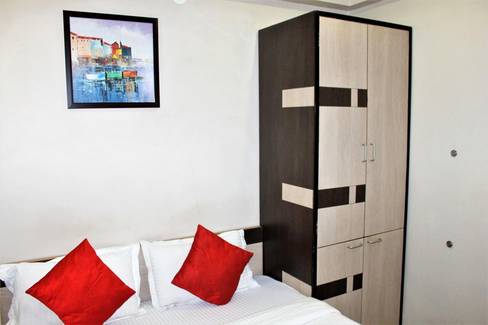 Reliable Inn Calcutta Buitenkant foto