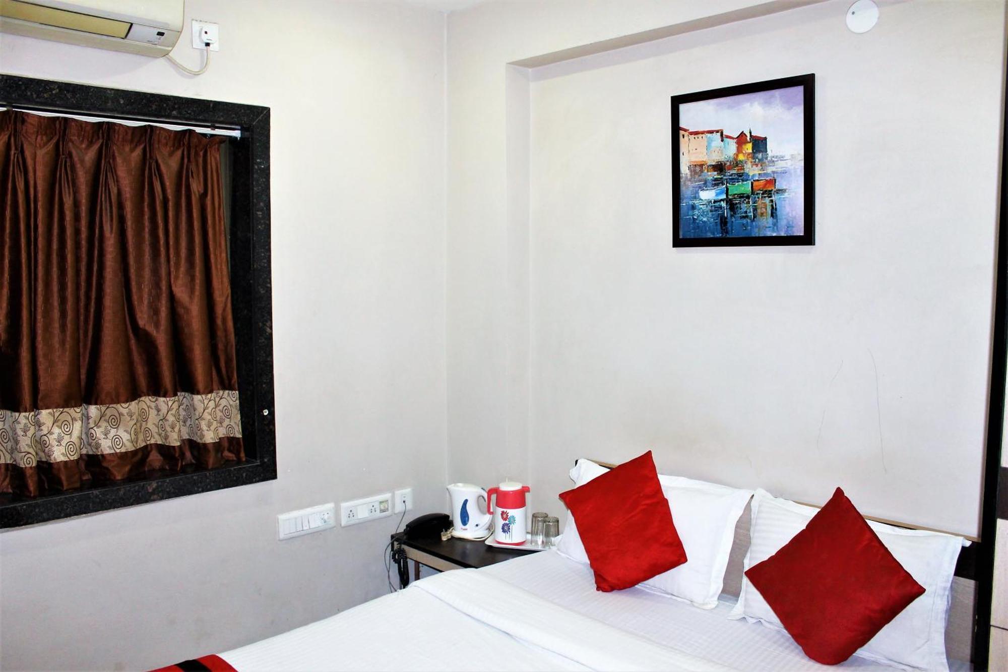 Reliable Inn Calcutta Buitenkant foto
