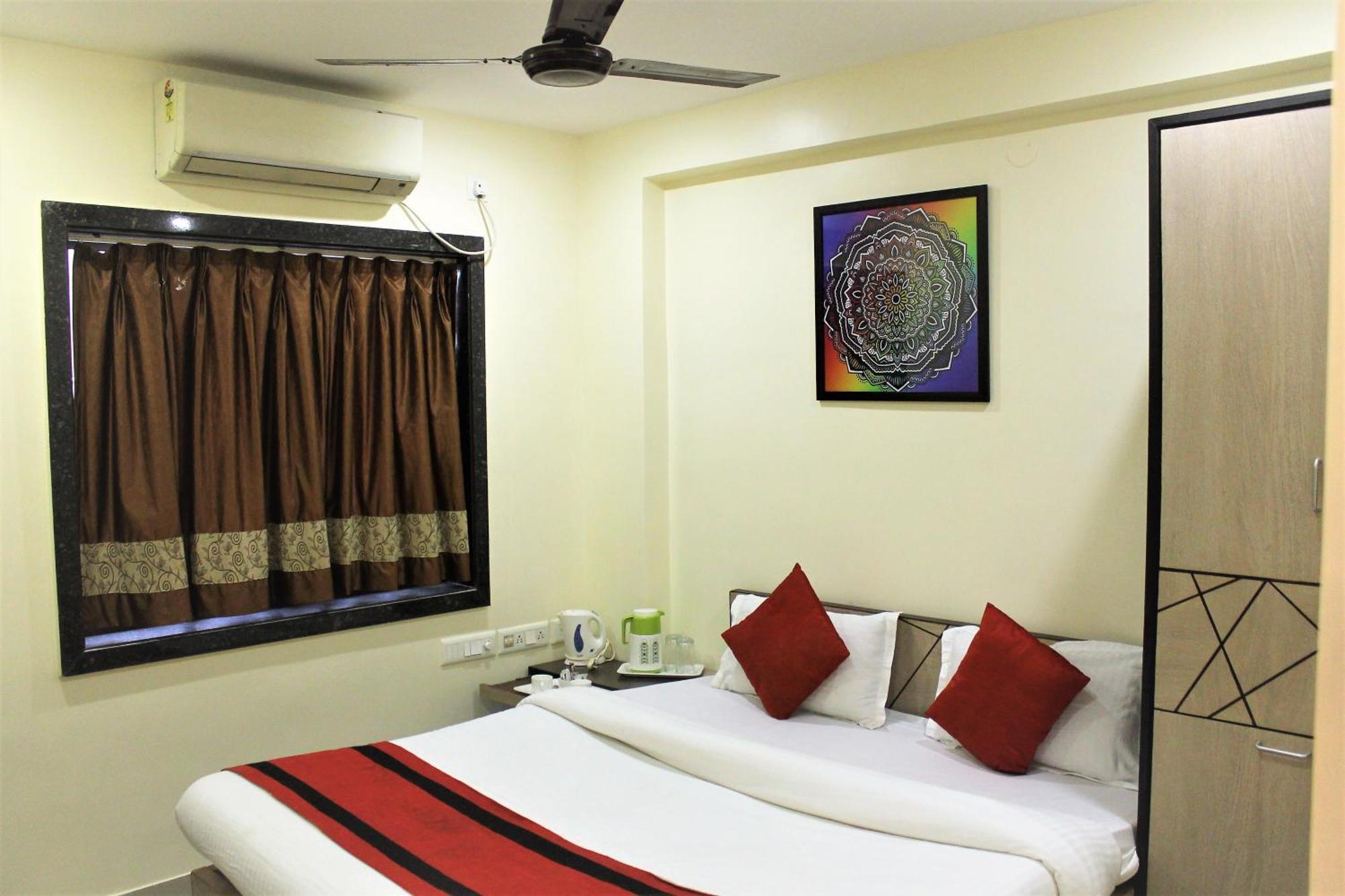 Reliable Inn Calcutta Buitenkant foto