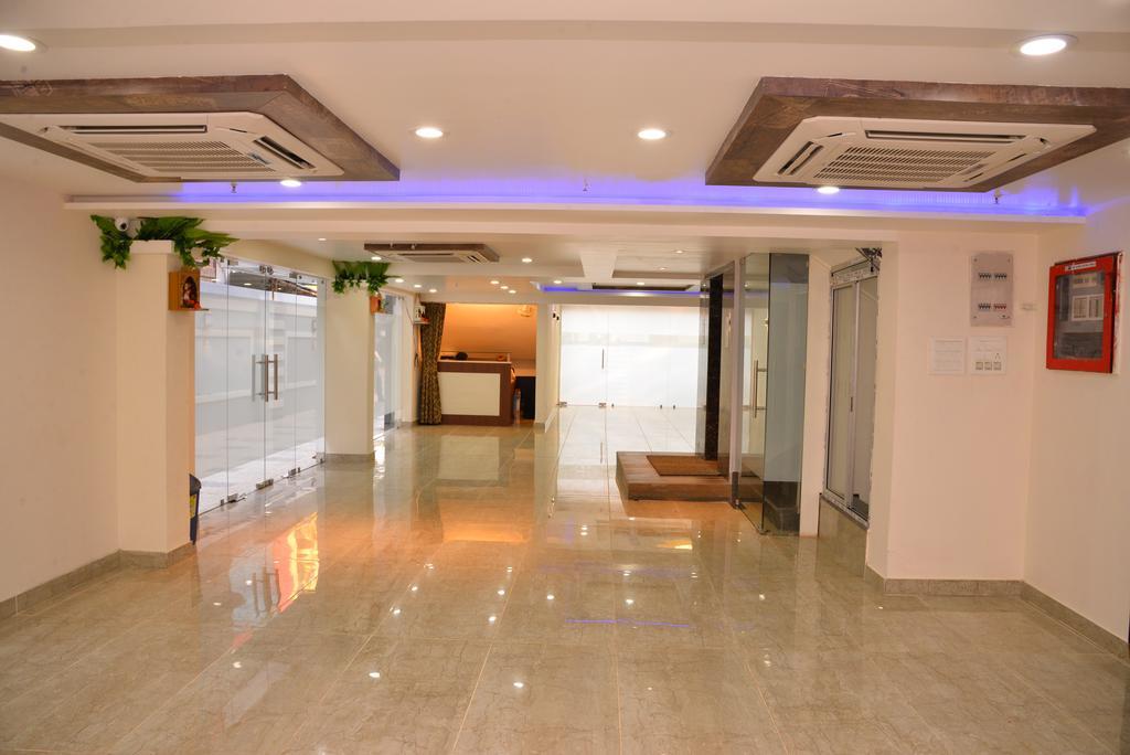 Reliable Inn Calcutta Buitenkant foto