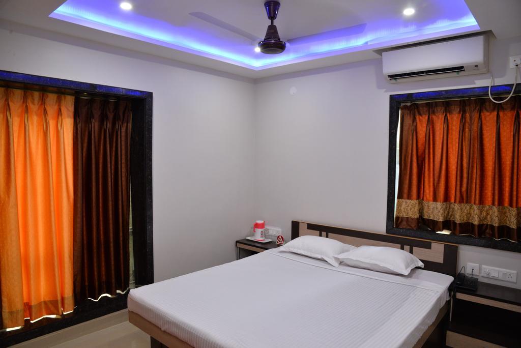 Reliable Inn Calcutta Kamer foto